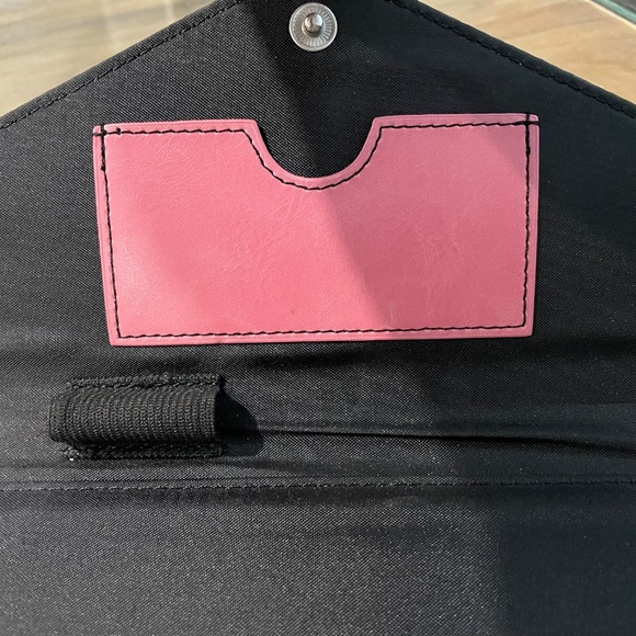 Excellent Condition Leather Business Card Storage Case - Picture 13 of 13